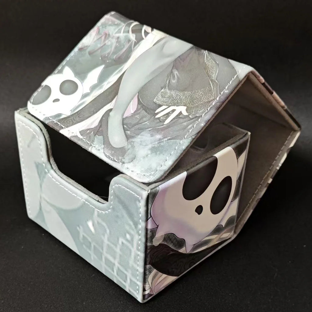 A Bao A Qu Deck Box
